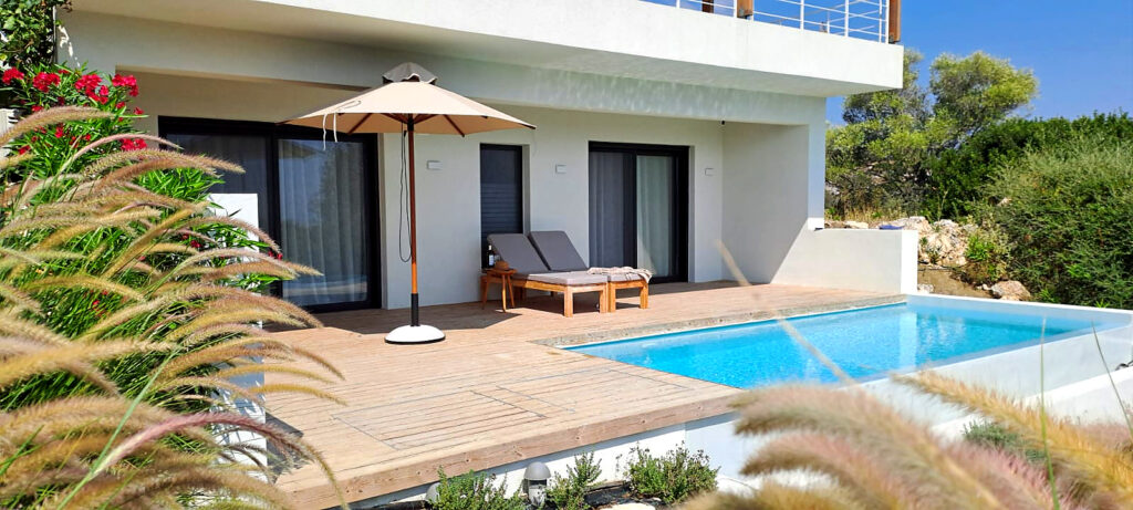 Villa_Christ_separate_vibrant_batch4_4